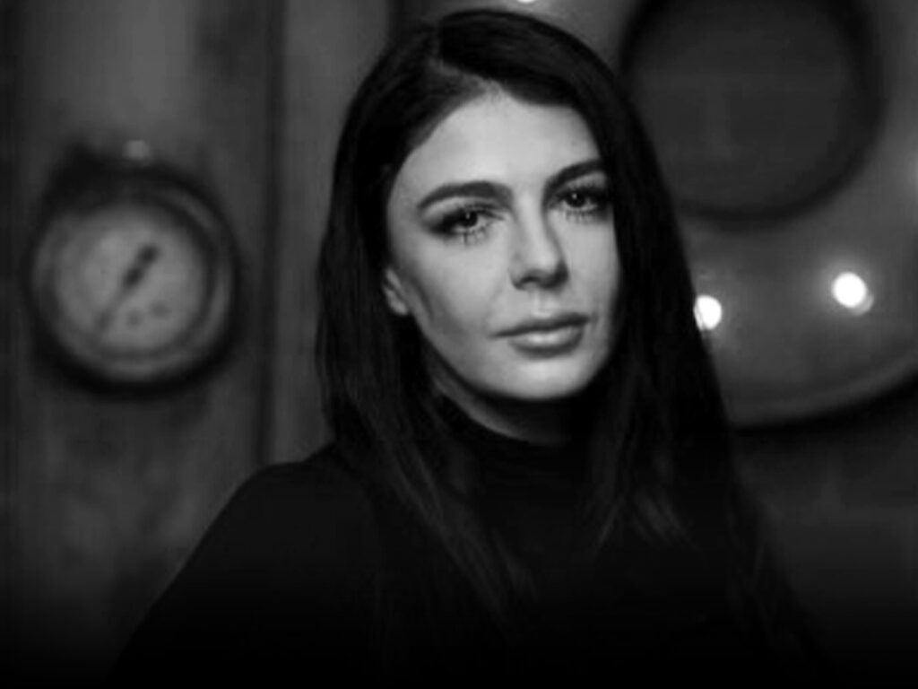 Sanaz Lavaedian